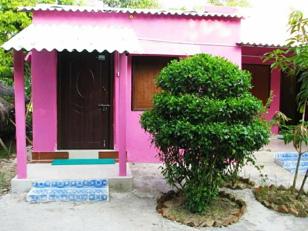 Estuarine Village Resort Satabhaya Luaran gambar