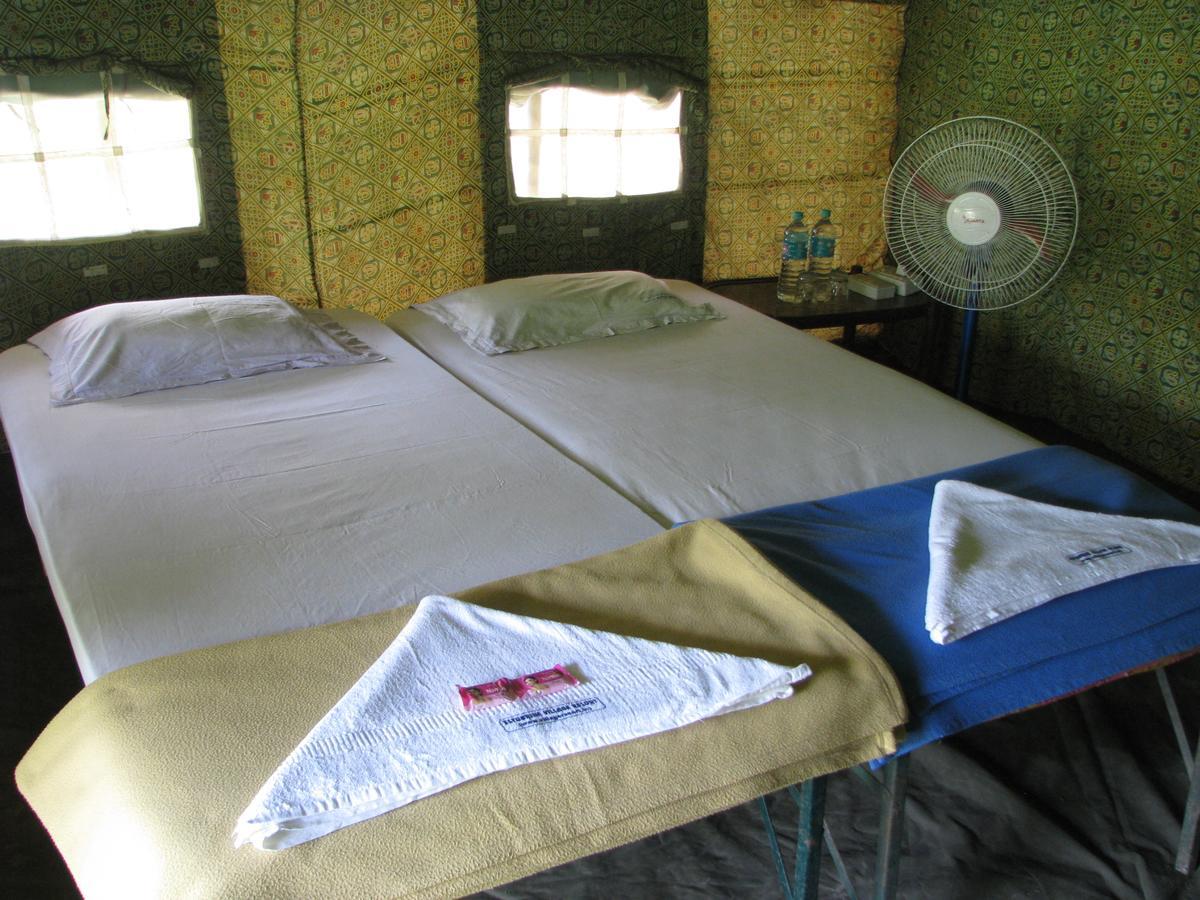 Estuarine Village Resort Satabhaya Luaran gambar