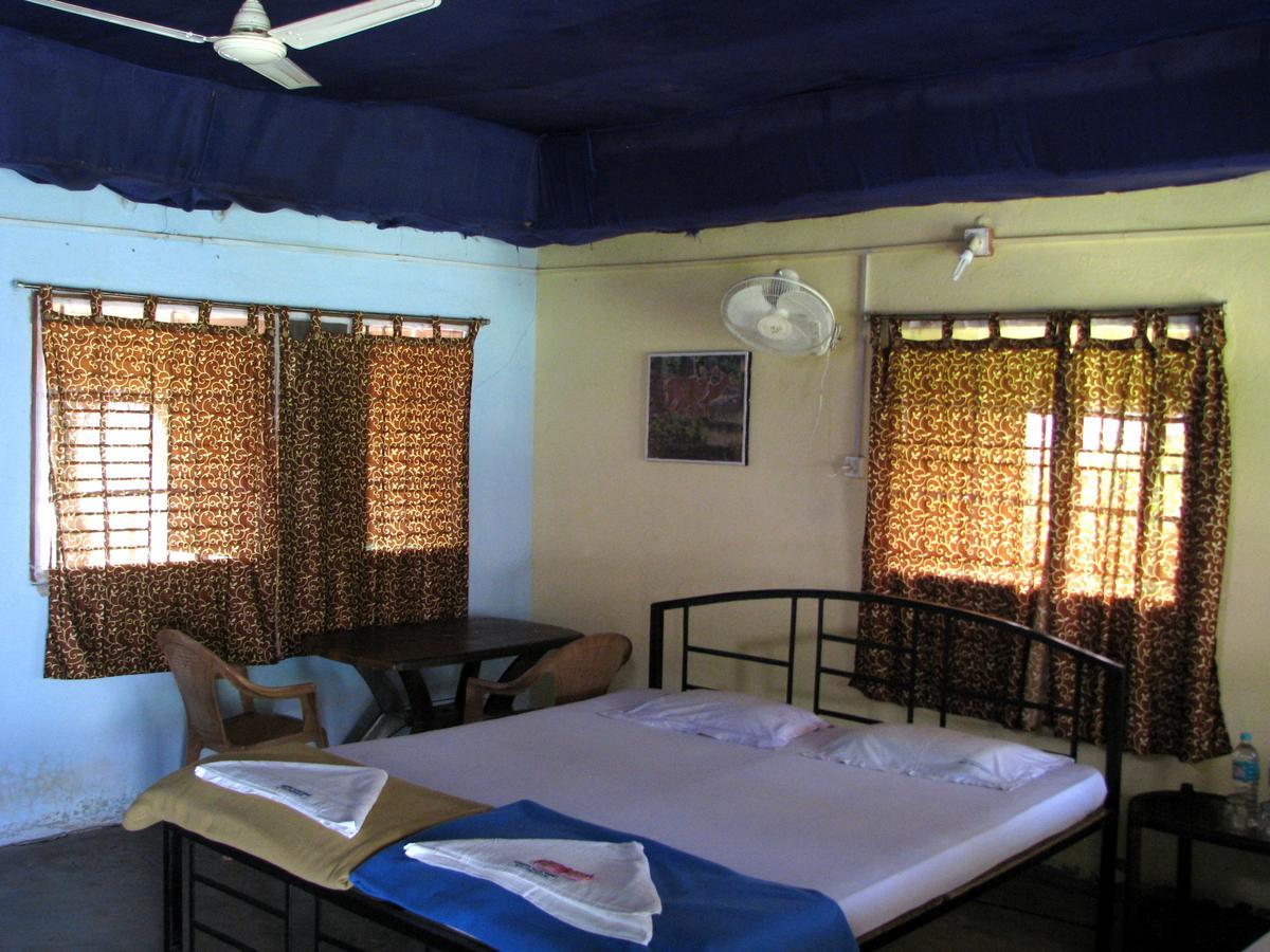 Estuarine Village Resort Satabhaya Luaran gambar