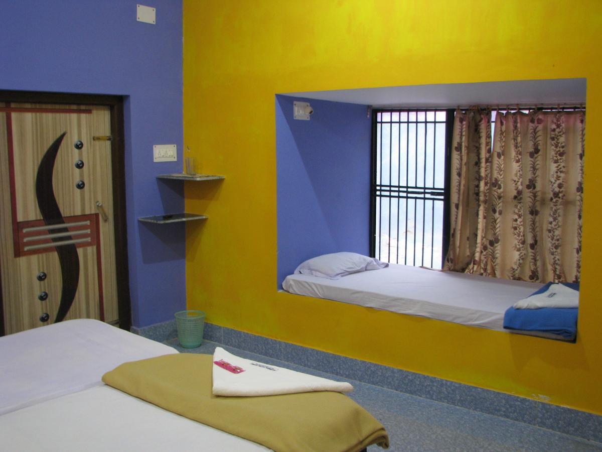 Estuarine Village Resort Satabhaya Luaran gambar